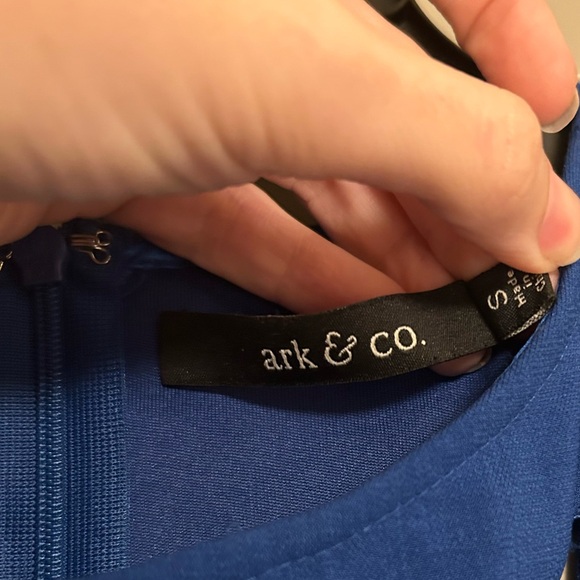 Blue Ark & Co dress - Picture 2 of 3